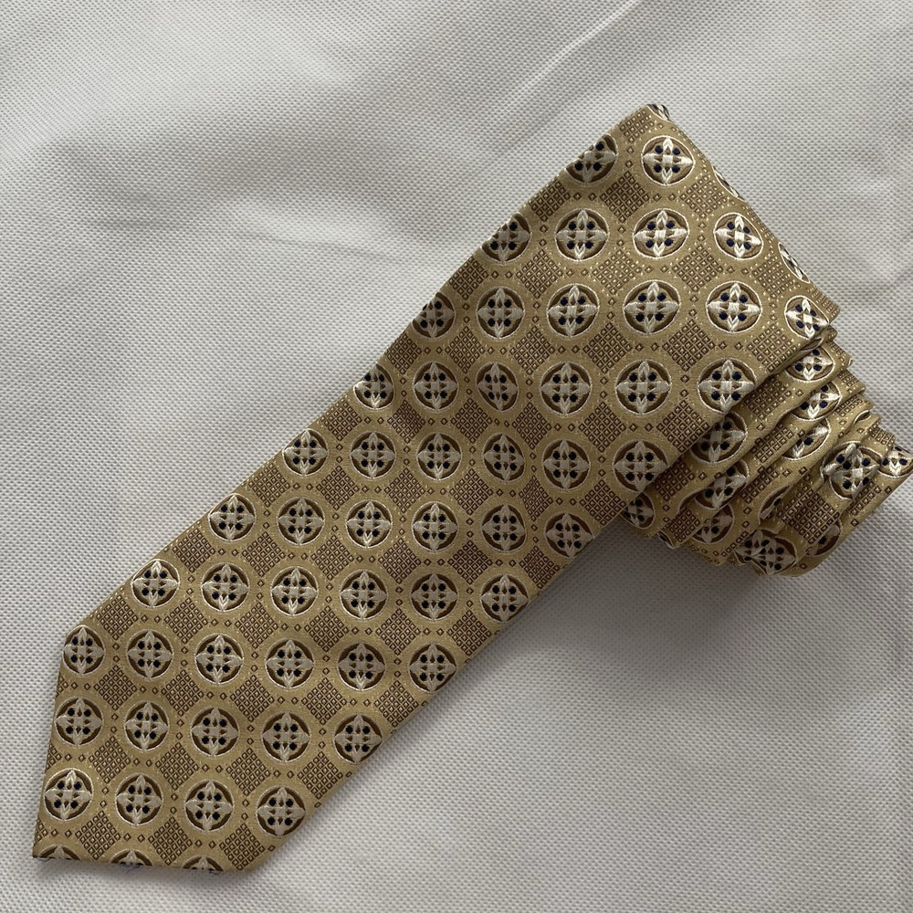 Jos A Bank Signature Gold Tie 100% Silk Classic Gold Patterned Jacquard